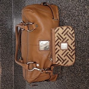 NEW Tignanello Handbag Genuine Leather Tan